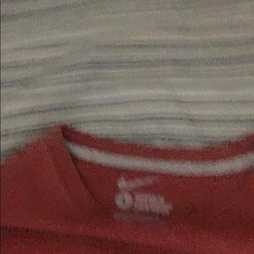nike large tee - Picture 2 of 2